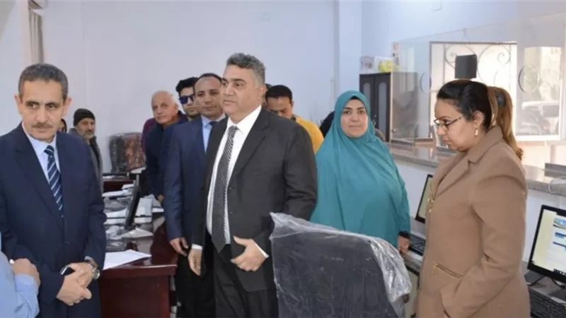 محافظ الغربية يشارك الرقابة الإدارية في حملاتها المفاجئة على المنشآت الخدمية بمركز السنطة