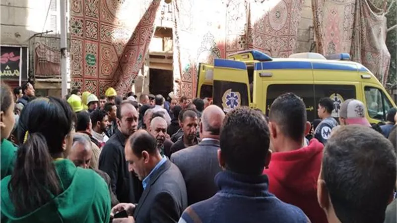 سقوط طابقين ببولاق أبو العلا ووفاة صاحب العقار