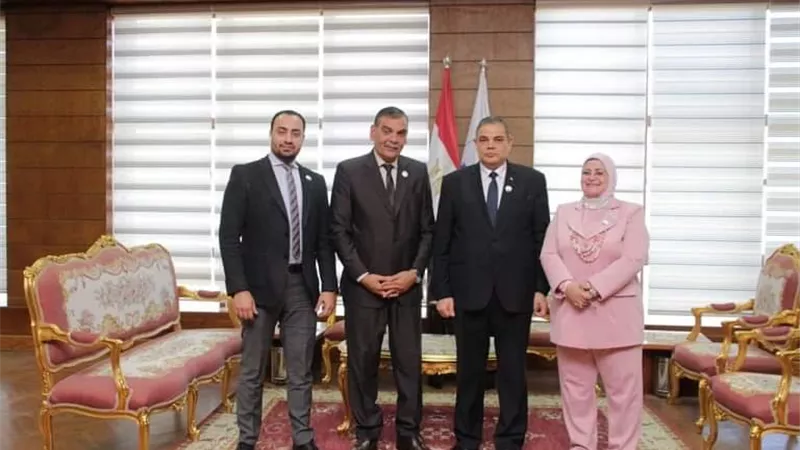جامعة كفرالشيخ تبحث المشاركة في المشروع الوطني للقراءة