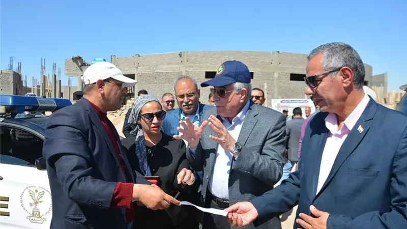 فوده يضع حجر اساس للملعب الخماسي بمنطقة الزهاء