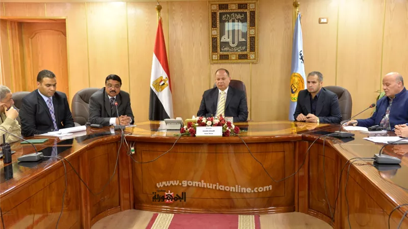 مجلس الوزراء يلتقي محافظ أسيوط ويشيد بإستجابة المحافظة لـ 99% من شكاوى المواطنين