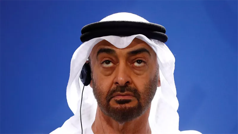 بن زايد يتابع إجلاء العالقين في الصين ويؤكد أنهم سيحظون بالعلاج في الإمارات