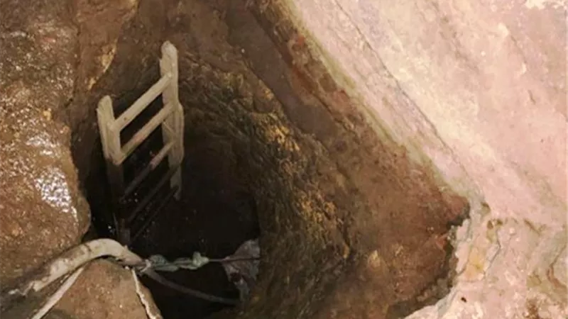 مصرع شخص داخل حفره اثناء التنقيب عن الآثار بالدقهلية