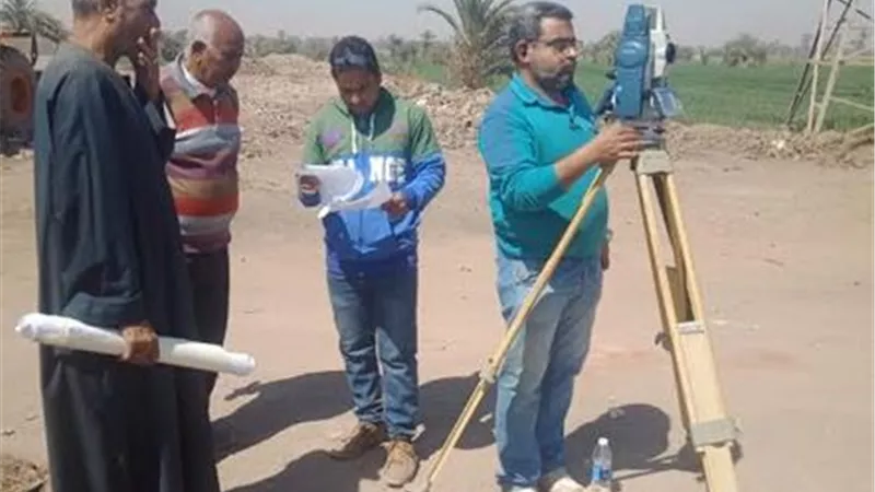 تمهيد طرق العصارة ونصر الله والعشى بالزينية شمال الأقصر