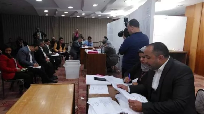 بالصور والفيديو.. فرز أصوات انتخابات مجلس الإدارة والجمعية العمومية بمؤسسة الأهرام