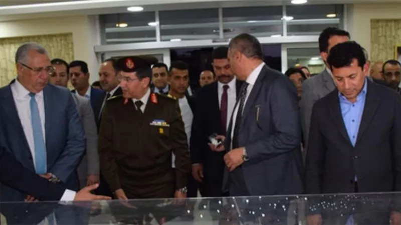 وزير الرياضة يفتتح نادى النادى بالسادس من أكتوبر