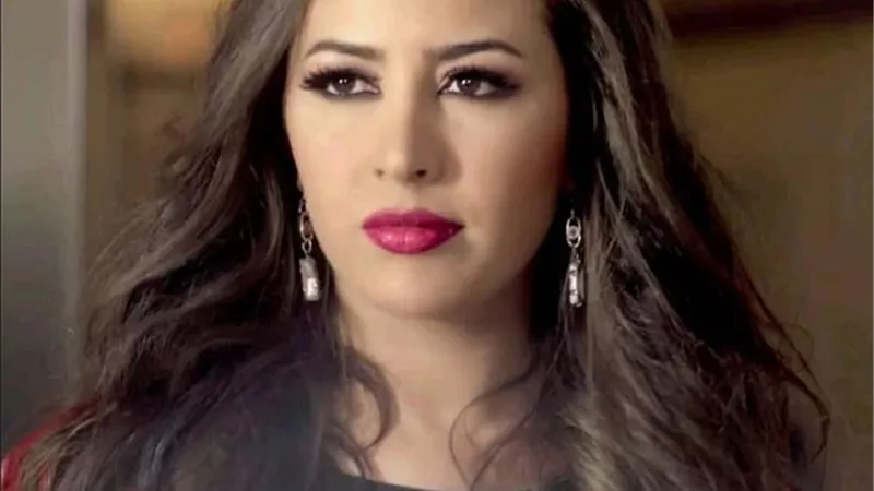 فيديو .. جنات تحتفل بعيد الأم بأغنية 