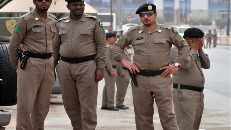 طعن إمام جامع جنوب السعودية أثناء أداء الصلاة