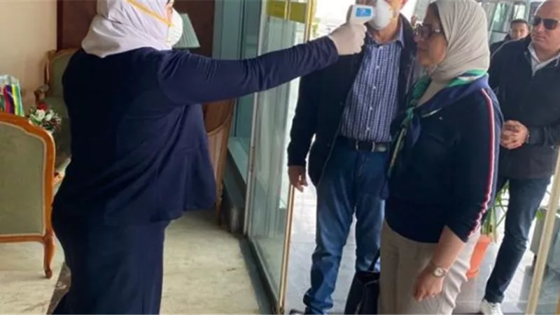 الصحة تكشف نتائج تحليل كورونا للوزيرة والوفد المرافق لها فى الصين