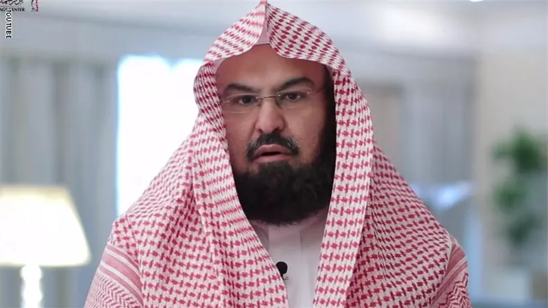السديس: تعليق العمرة شرعى ويهدف لحماية المواطنين