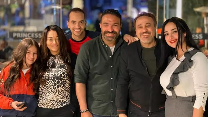 أبطال مسلسل 