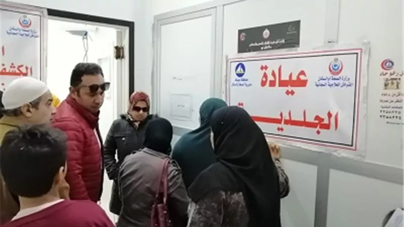 محافظ دمياط تشيد بدور القوافل الطبية في علاج أبنائها