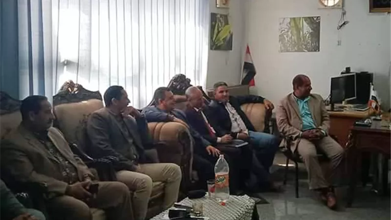 رئيس مركز أسيوط يقود اجتماعا لمواجهة الشائعات و
