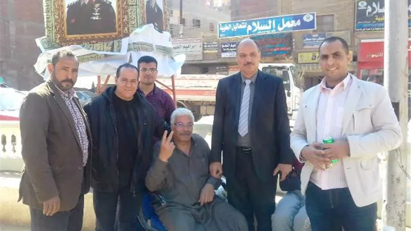 تطوير ميدان الشهداء بديرب نجم بالجهود الذاتية بالصور