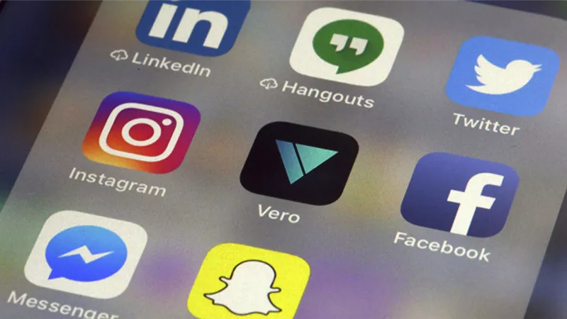 فيسبوك يحتفل بالمبادرات النسائية فى خدمة المجتمع
