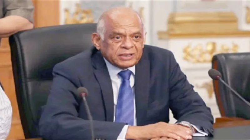 عبد العال: الرئيس السيسى حريص على دعم المرأة فى جميع المناسبات
