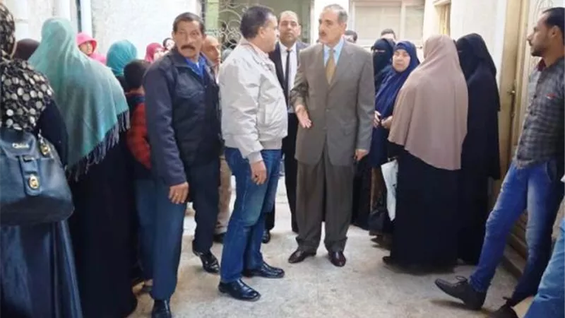 محافظ كفرالشيخ يتفقد مستشفى الصدر.. بالصور