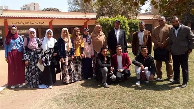 موط الزراعية أول الصعيد فى مسابقة أوائل الطلبة بالوادى الجديد.صور