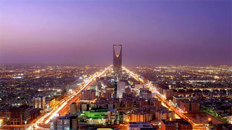 السلطات السعودية تغلق مناطق ترفيهية في الرياض بسبب كورونا