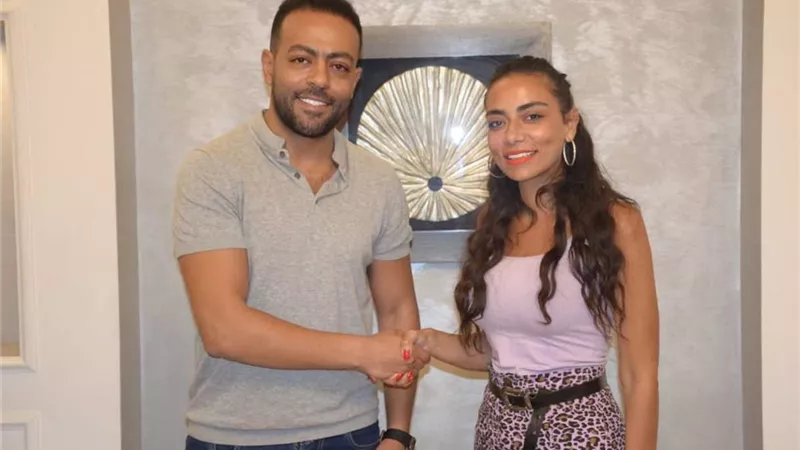 تامر عاشور يطالب بفسخ التعاقد مع سارة الطباخ