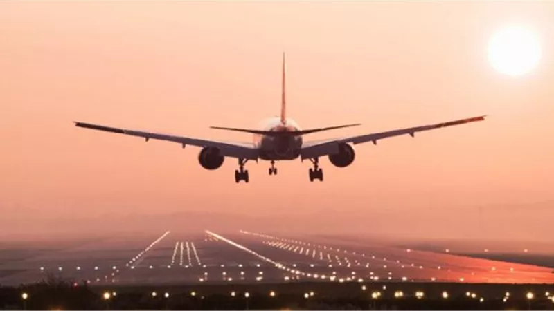 مات قائد الطائرة اثناء الرحلة فماذا حدث لـ147 راكبا