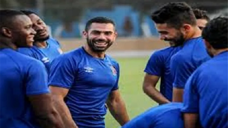 الأهلى يواجه سموحة غدًا بدون هذا الثلاثى