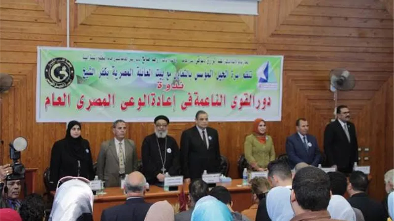 دسوقي : تنفيذ خطة الأنشطة الطلابية وتعزيز ثقافة الوعي بقضايا الوطن