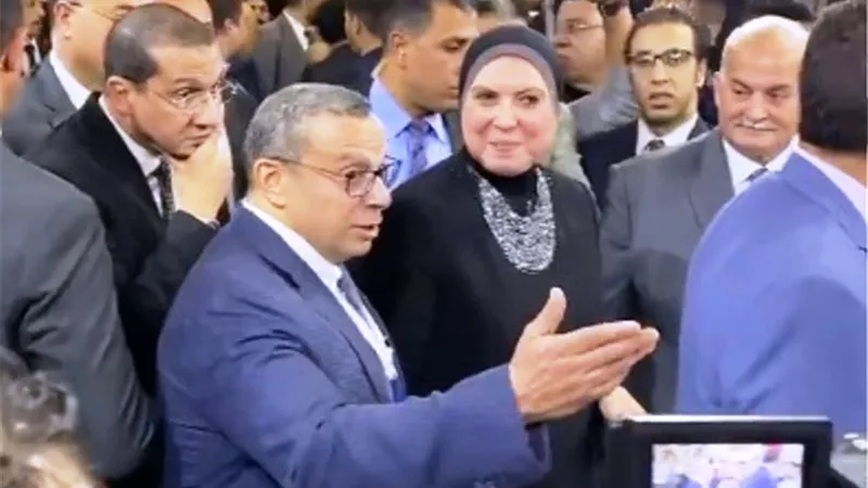 رئيس مجلس أمناء الجلود:معرض القاهرة الدولى يعبرعن كساد المهنة بالفيديو