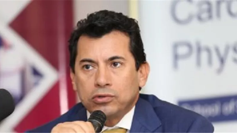أشرف صبحى يكشف موقف النشاط الرياضى بسبب فيروس كورونا