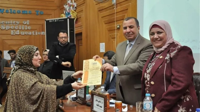 ورشتي عمل في كلية التربية النوعية بجامعة كفرالشيخ.صور
