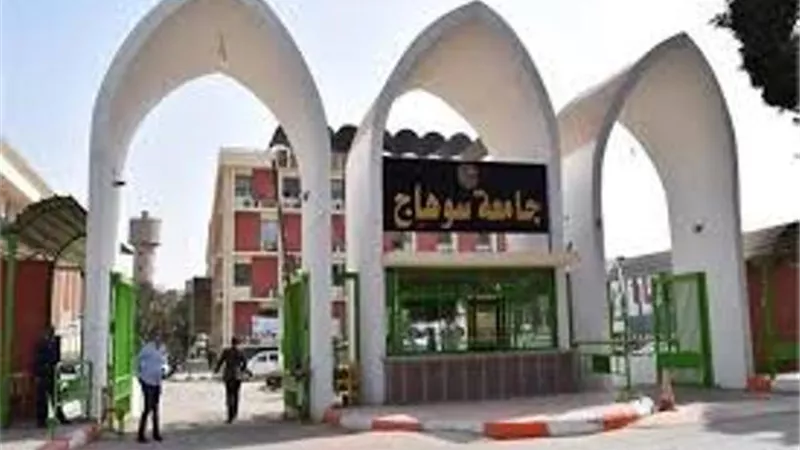ادارة الأزمات بجامعة سوهاج تتابع الاجراءات الاحترازية لمواجهة كورونا