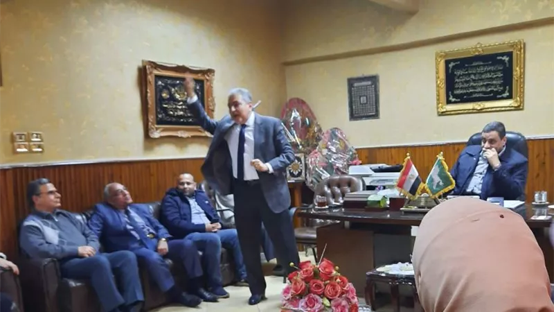 العامرى يلتقى بالاطباء البيطريين بالشرقية