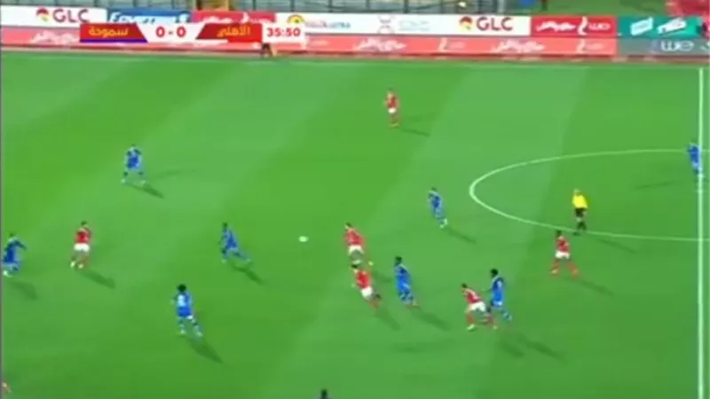 الدورى المصرى.. شوط أول سلبى بين الأهلى وسموحة