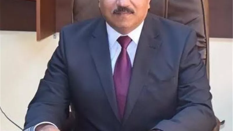 رئيس شركة القناة يطمئن علي تنفيذ خطط الصيانة للشبكات والمحطات .