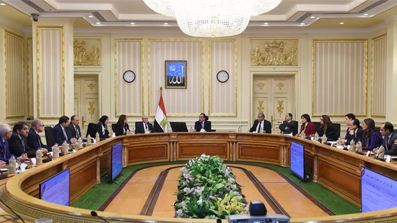 مدبولى: عرض مبادرة تشجيع المنتج المحلي على الرئيس ثم إطلاقها