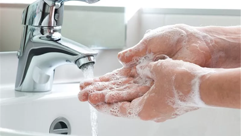 فى ظل كورونا ..كيف تمنعين جفاف بشرتك مع الغسيل المتكرر