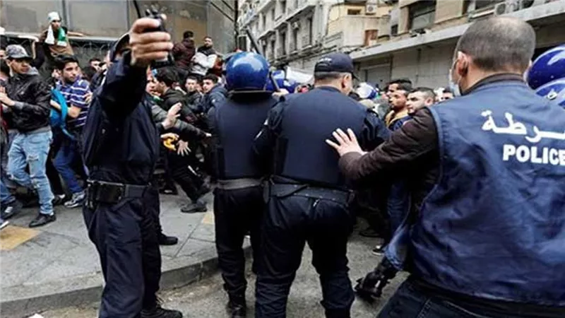 اعتقال 29 شخصا بعد أحداث شغب في كأس الجزائر