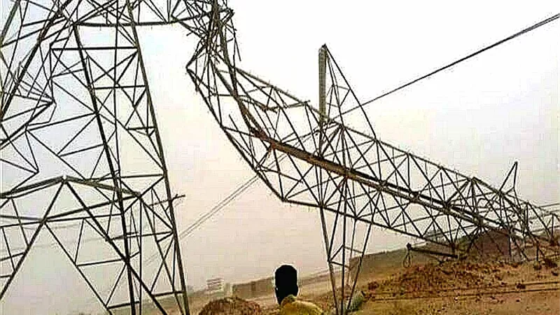 انقطاع الكهرباء عن محافظة الوادى الجديد لسوء الأحوال الجوية وسقوط ابراج
