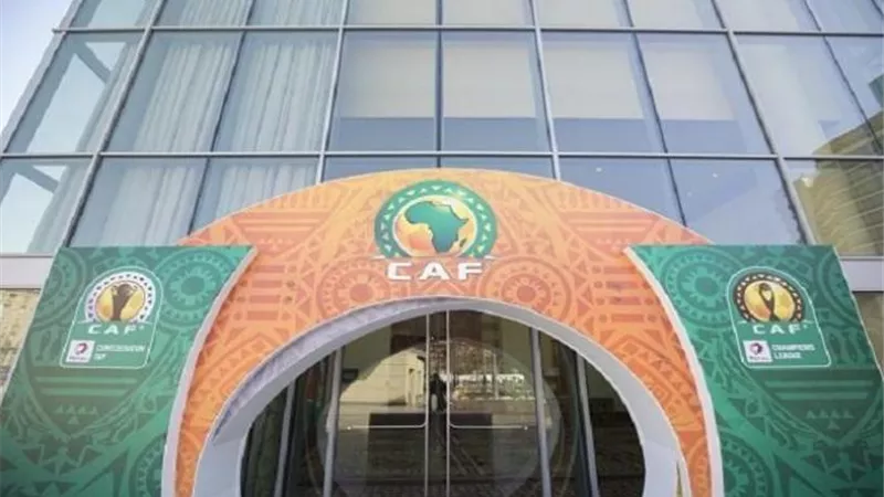 الكاف يحسم مصير البطولات الأفريقية بسبب فيروس كورونا