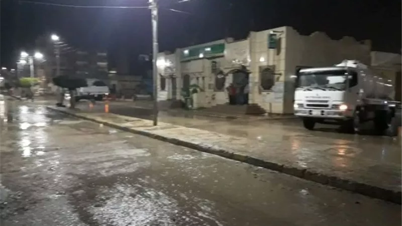 أمطار غزيرة وبرق ورعد في الإسماعيلية .صور