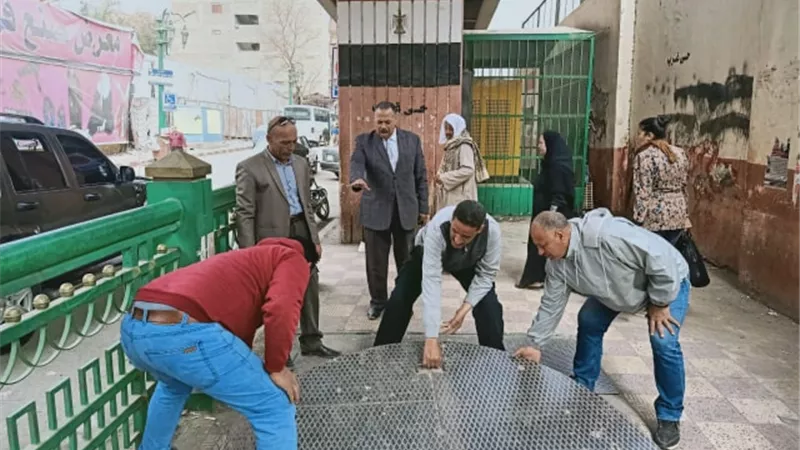 محافظ أسيوط يعلن حالة الطوارئ ورفع درجة الاستعداد القصوى ويناشد المواطنين بتوخي الحذر
