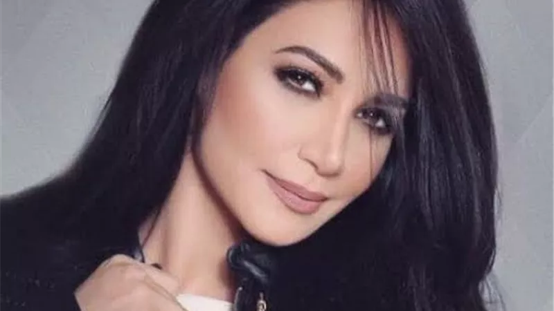 الموت يفجع الفنانة ديانا حداد