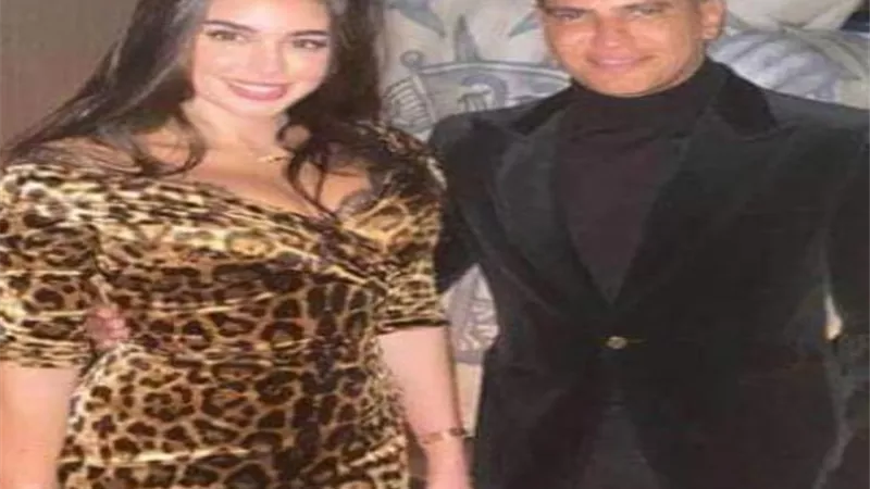 أول ظهور لـ أبو هشيمة بعد خطبته على ياسمين صبري