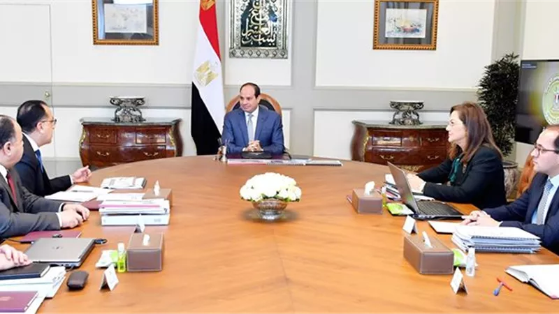 الرئيس يوجه برفع حد الإعفاء الضريبي على العاملين من 8 آلاف إلى 15 ألف
