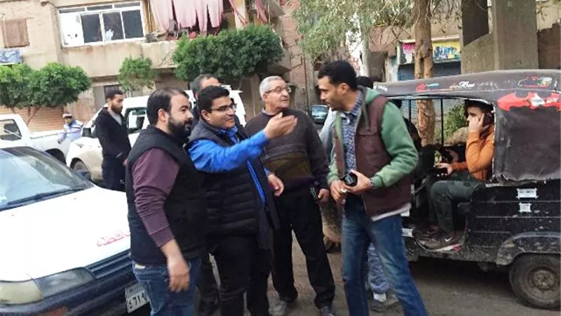 نائب المحافظ يتابع جهود ازالة أثار الأمطار فى الفشن.. بالصور