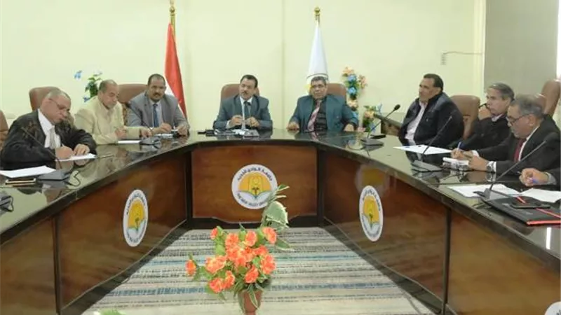 طوارئ بجامعة الوادى الجديد استعداداً لكورونا التعليم.. بالصور