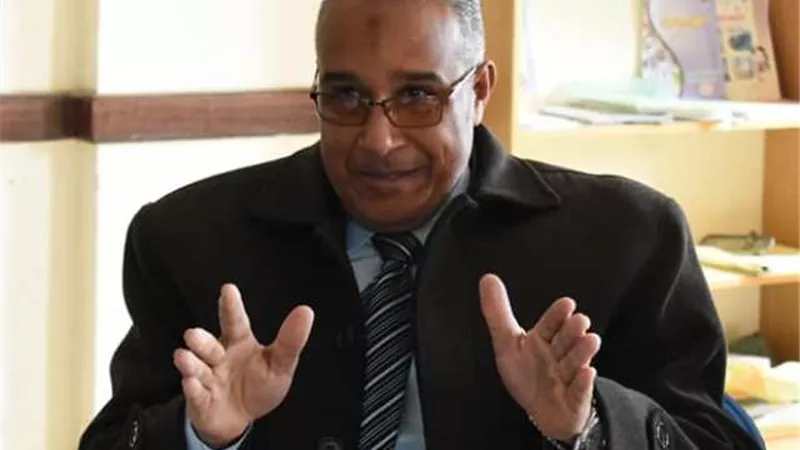 أحمد محمود مساعداً لمدير التعليم الإعدادى بإدارة الشروق وبدر التعليمية.. بالصور