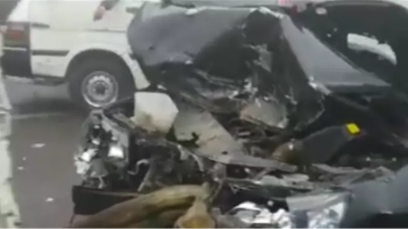 إصابة ٢٠ في تصادم ثلاث سيارات بمحور ٣٠ يونيو بالاسماعيلية
