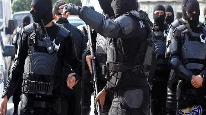 اعتقال 5 أشخاص بسبب فيديوهات 