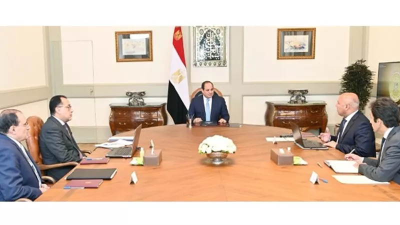 الرئيس يوجه باكتمال كافة خدمات الطرق والمحاور الجديدة ورفع كفاءتها لسلامة المواطنين